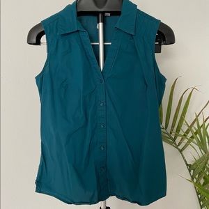 St. John’s Bay Stretch Sleeveless Top Size M